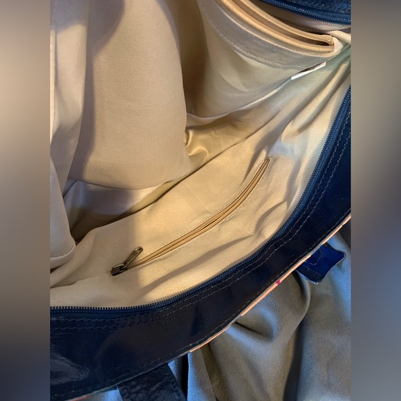 VIVID BY SUKRITI Navy Blue Floral Pattern 100% Genuine Leather Tote - Picture 10 of 11